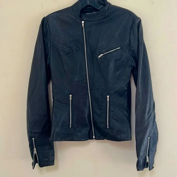 DarylK Black Leather Jacket Size 2P - Picture 1 of 5